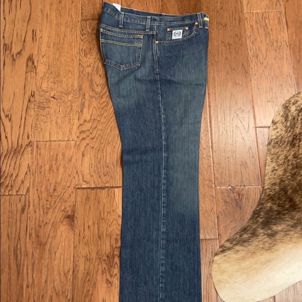 36x36 dark cinch jeans.